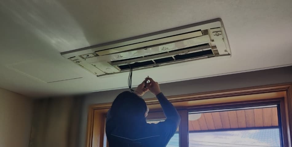 벽걸이에어컨 분해청소, 가스충전 사례