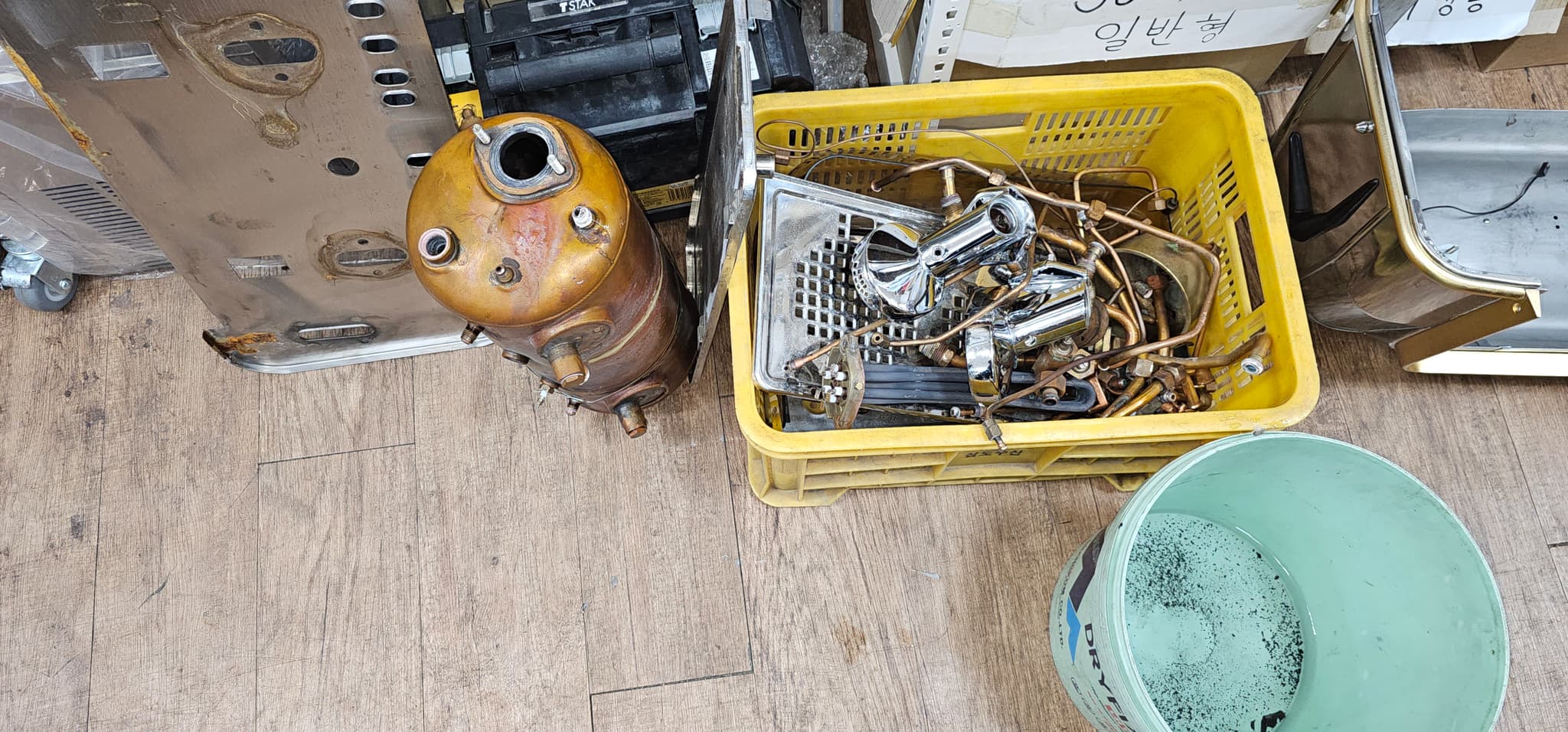 반자동 세척 전 커피머신